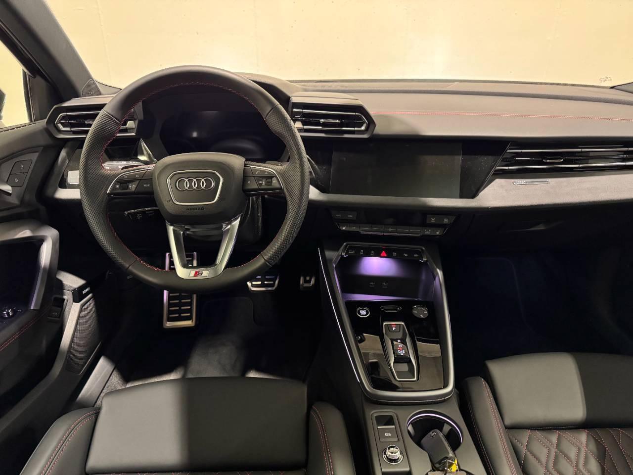 AUDI A3 SEDAN 35 TFSI MHEV S-TRONIC S-LINE