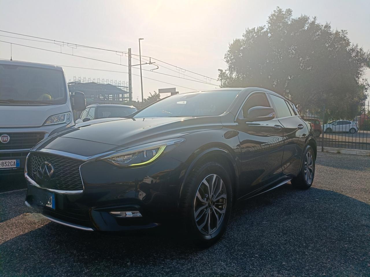 Infiniti Q30 1.5 diesel Premium 104 Mila km