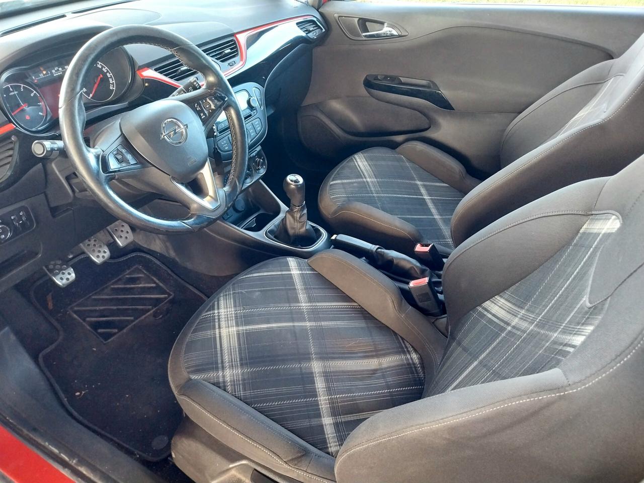 Opel Corsa 1.4 b-Color GPL