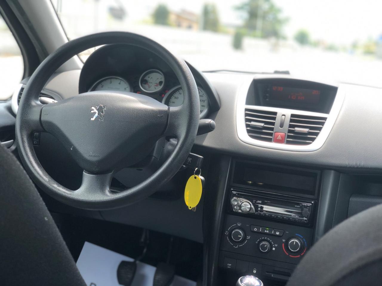 Peugeot 207 1.4 95CV 2010 Ok per neopatentati