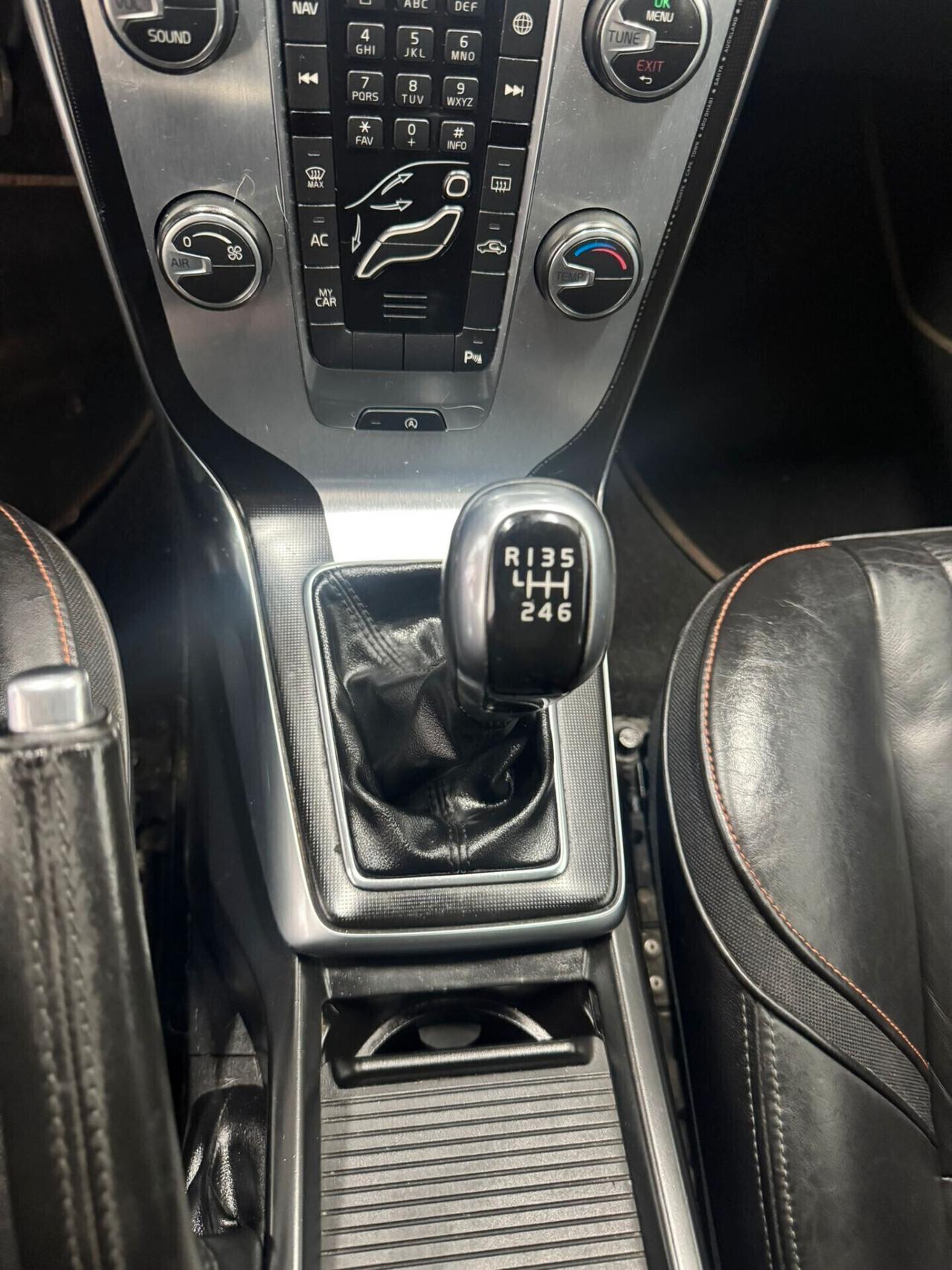 Volvo V40 D2 1.6 Summum