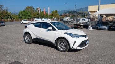 Toyota C-HR 1.8h Business e-cvt