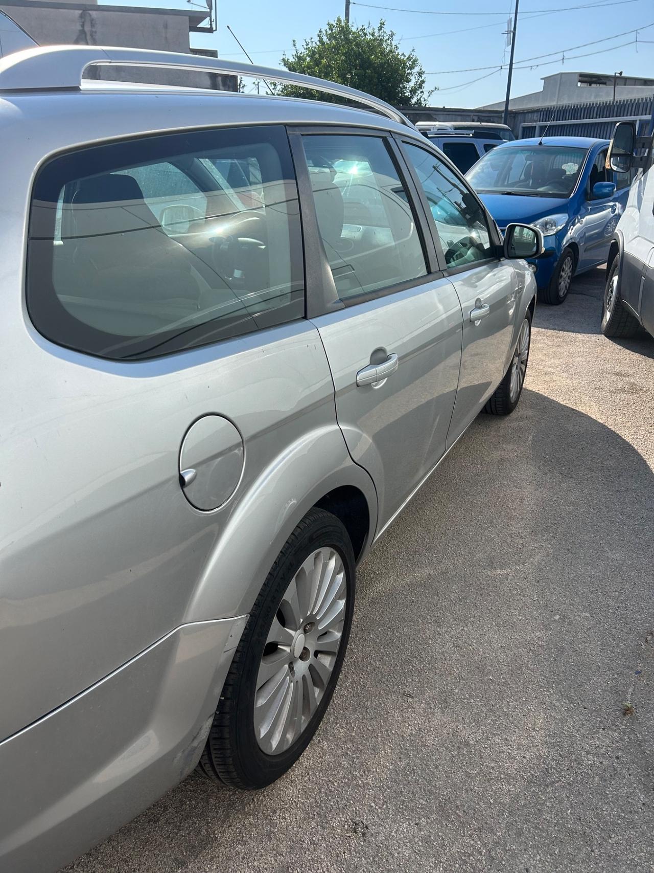 Ford Focus 1.6 TDCi (110CV) 5p. Tit. DPF