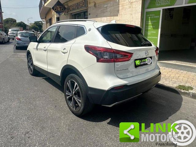 NISSAN Qashqai 1.2 DIG-T N-Connecta