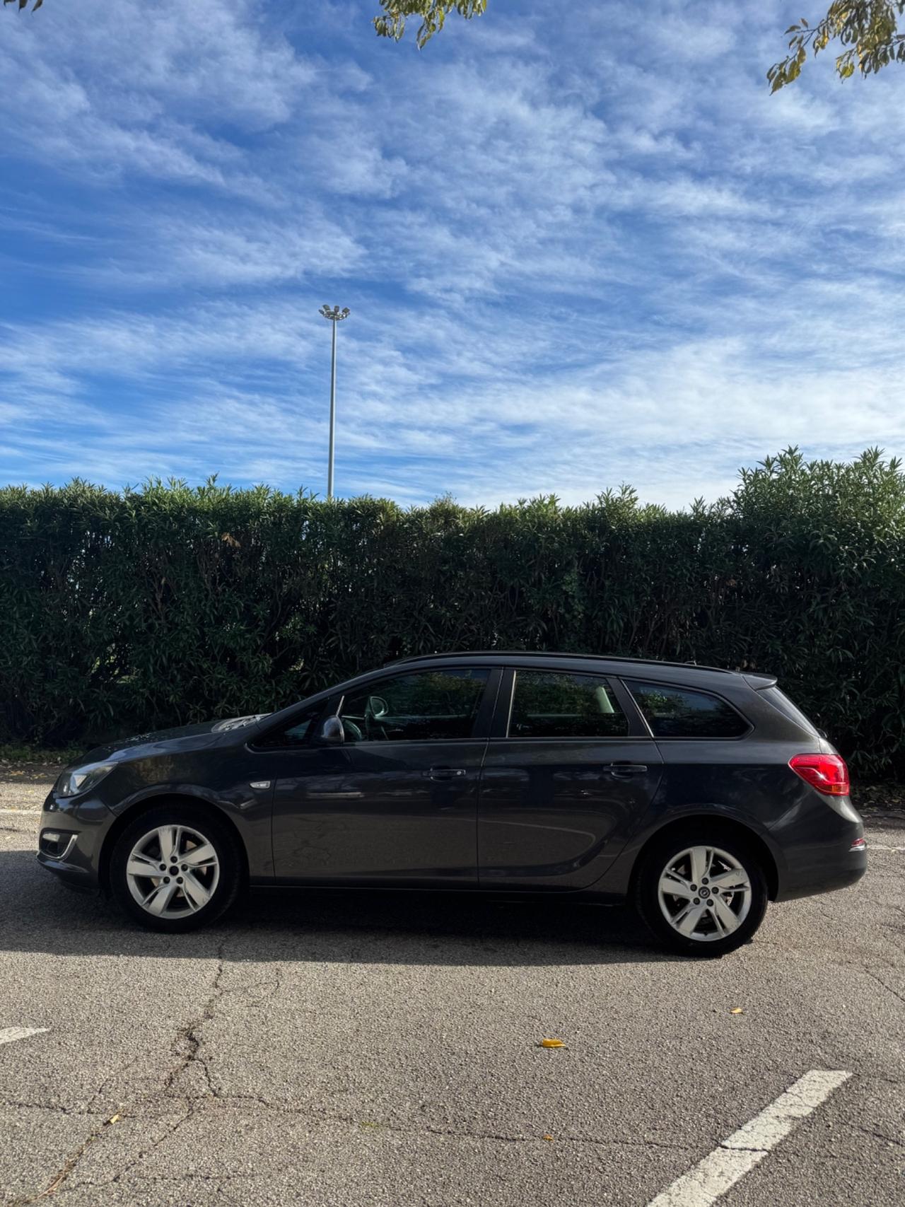 Opel Astra 2.0 CDTI 165CV Sports Tourer aut. Cosmo Fleet