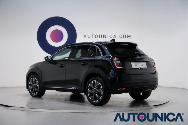 FIAT 600 HYBRID 100 CV DCT MHEV LA PRIMA NEOPATENTATI