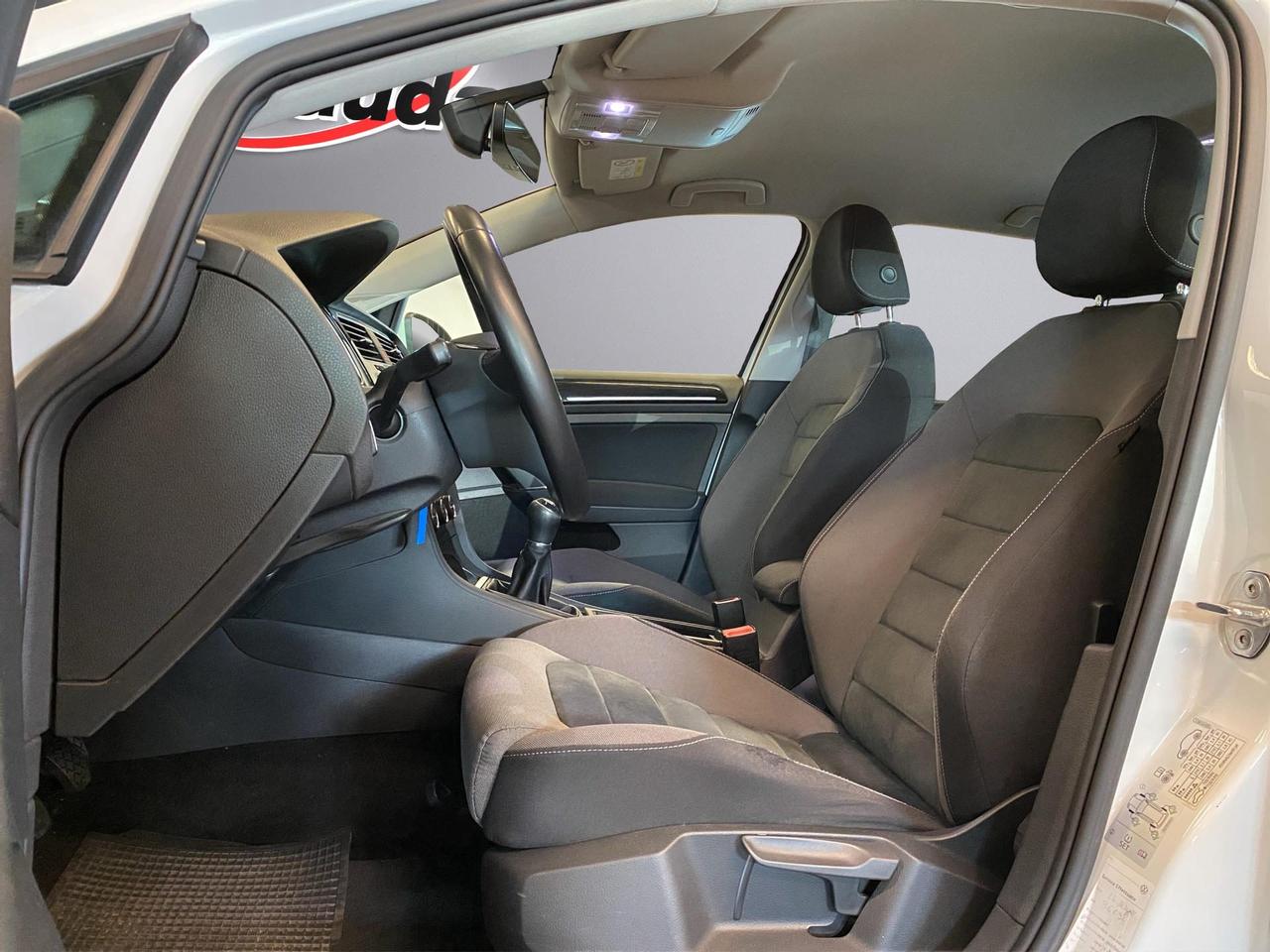 Volkswagen Golf 5p 1.6 tdi Highline 115cv