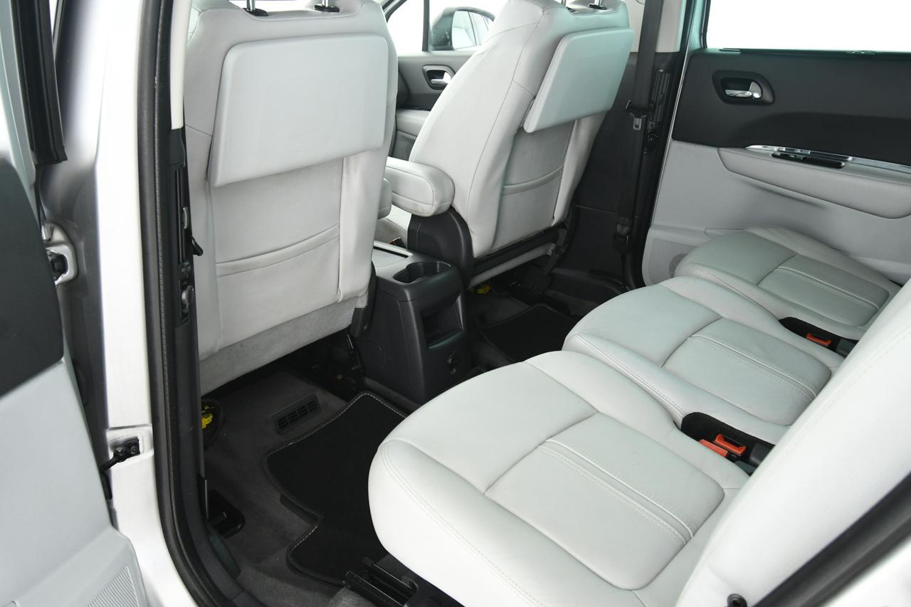 PEUGEOT 5008 2.0 hdi 16v Business 163cv auto PER COMMERCIANTI+HEAD-UP+PELLE