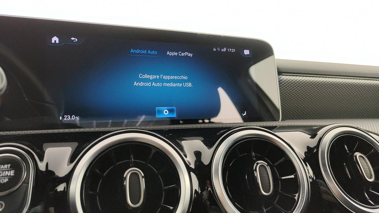 Mercedes-Benz Classe A - V177 2018 - A 200 Sedan Sport auto