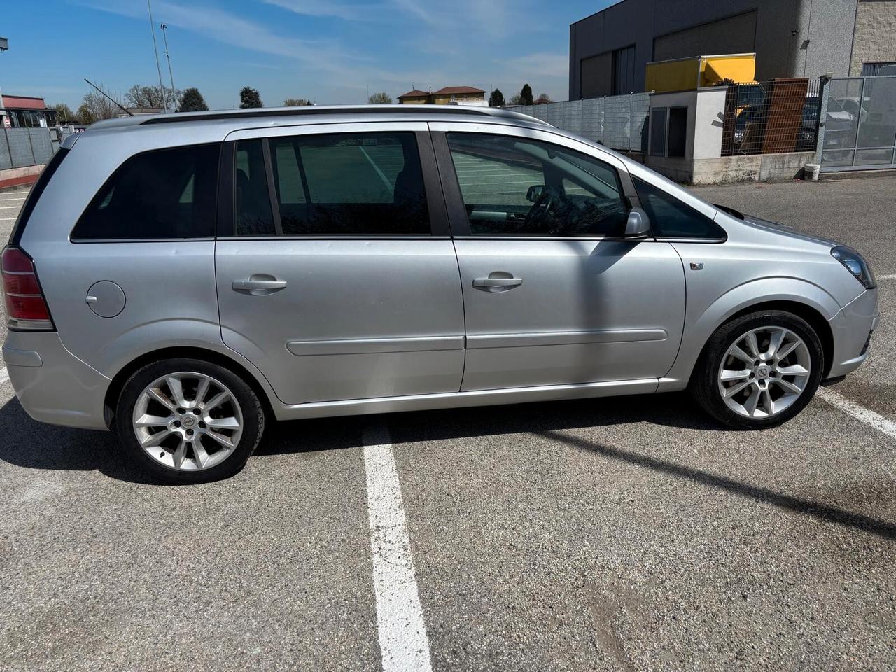 Opel Zafira 1.9 CDTI 120CV 7 posti Cosmo unico proprietario