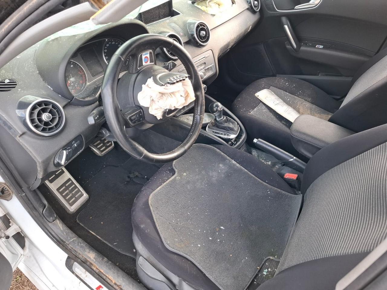 AUDI A1 SBK S-LINE AUT 2017 SINISTRATA