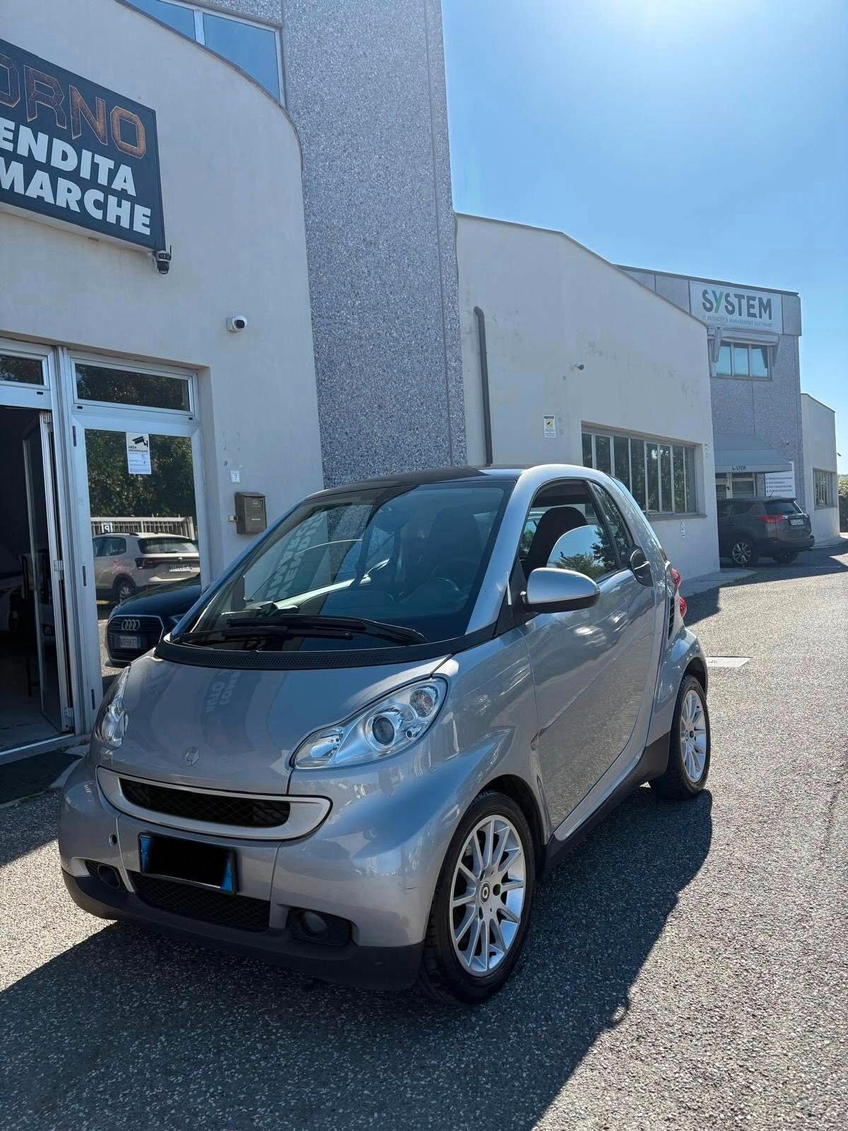 Smart ForTwo 1000 52 kW coupé pure