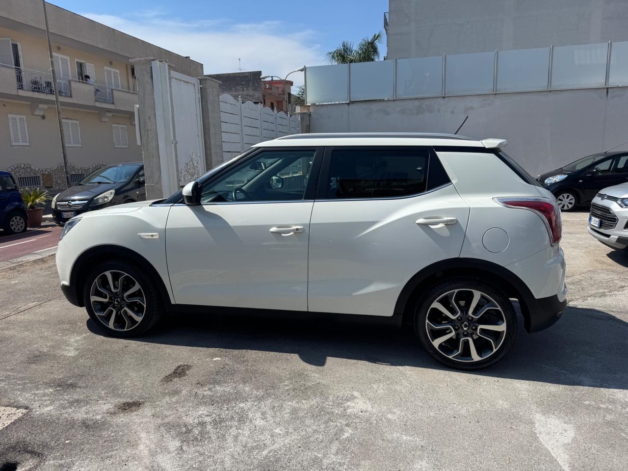 Ssangyong Tivoli 1.6 BENZINA 125CV 2016