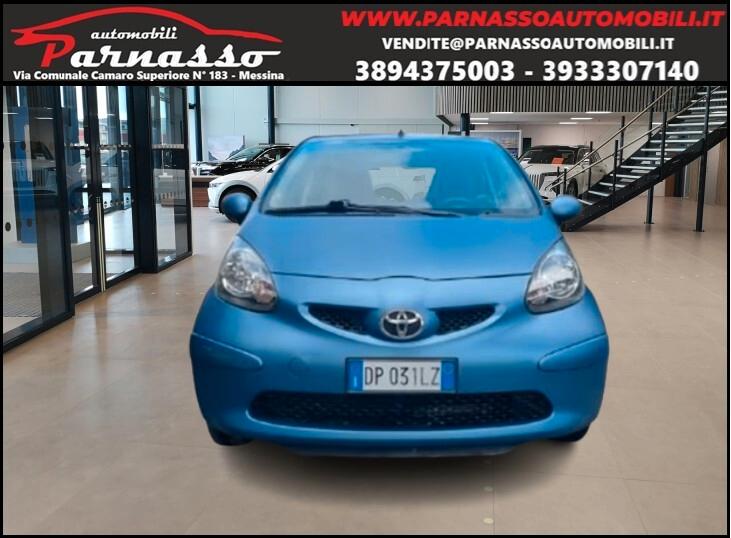 Toyota Aygo 1.0 12V VVT-i 5 porte Sol
