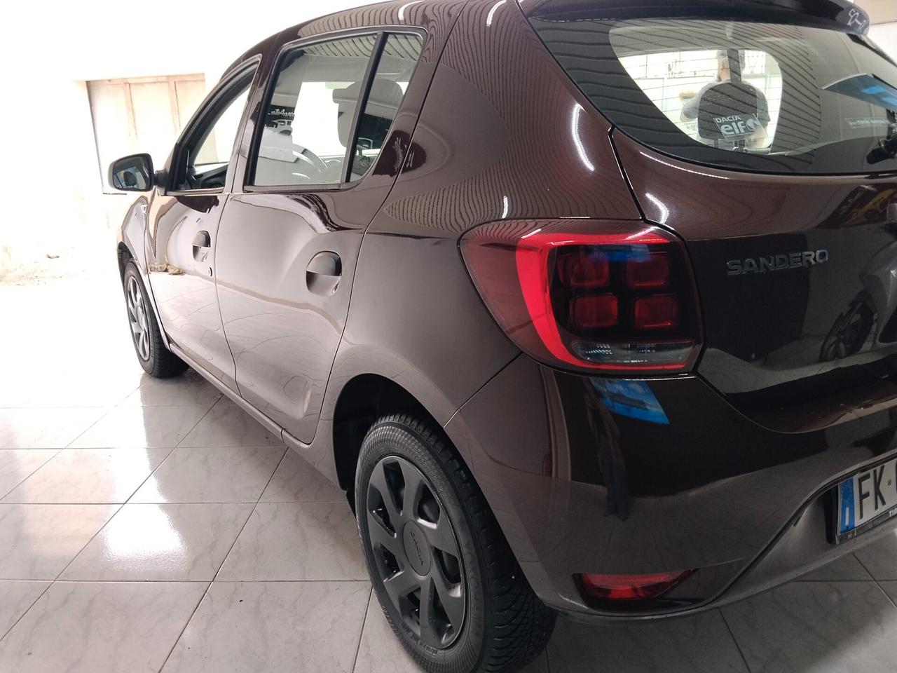 Dacia Sandero 900 bnz / GPL 2017 CON GARANZIA