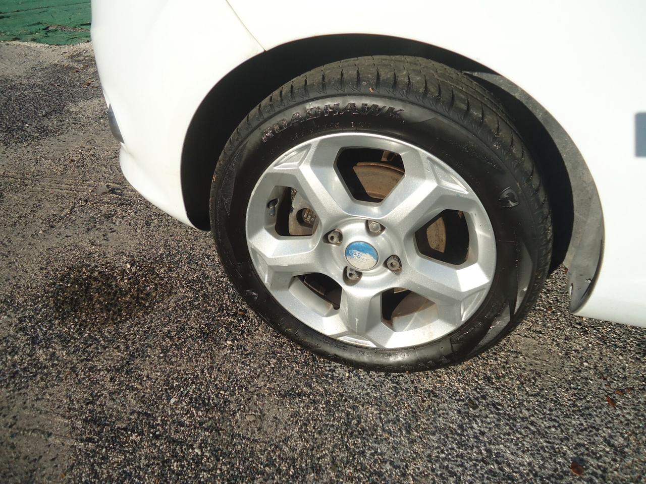 Ford Fiesta 1.4 3 porte Bz.- GPL Titanium