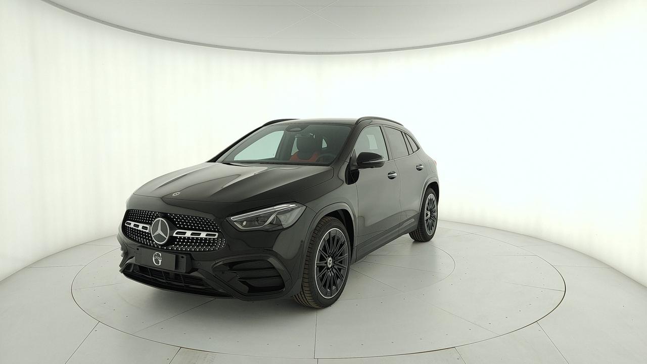 Mercedes-Benz GLA 200 d automatic