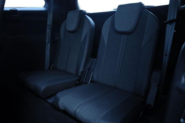 PEUGEOT 5008 PureTech 7 POSTI 130 S&S EAT8 GT Line