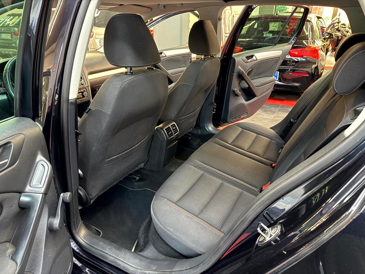 Volkswagen Golf 1.6 TDI LED - FABIANOAUTO