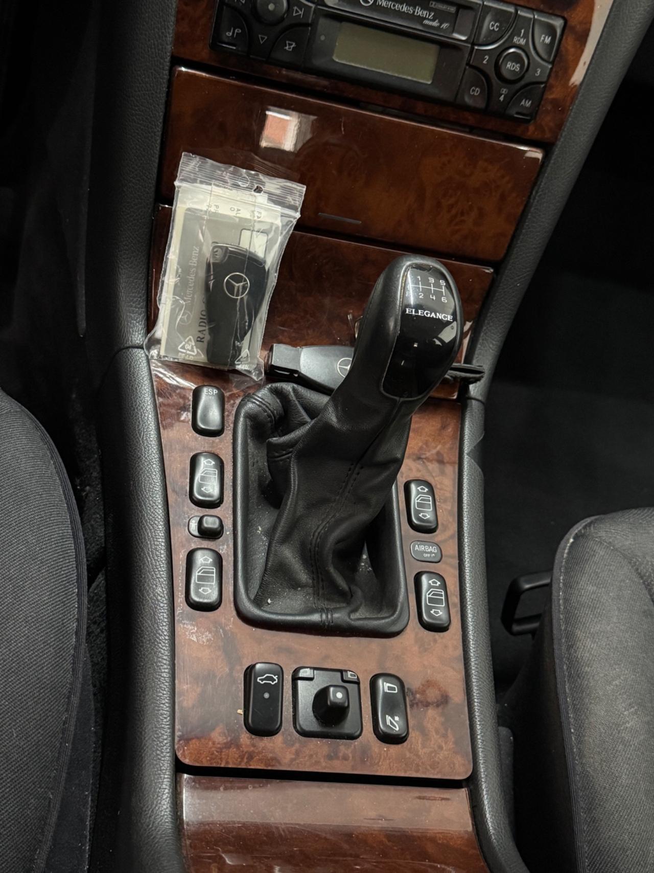Mercedes-benz E 270 CDI cat Elegance