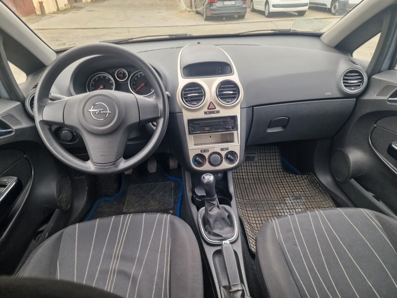 Opel Corsa 1.2 5 porte Easytronic Club