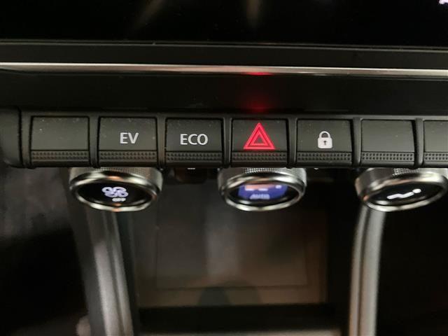 RENAULT Captur 1.6 E-Tech hybrid Zen 145cv auto