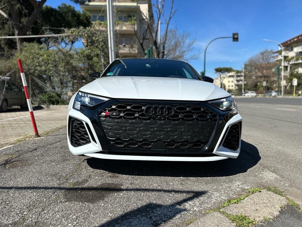 Audi A3 RS 3 SPB TFSI quattro S tronic