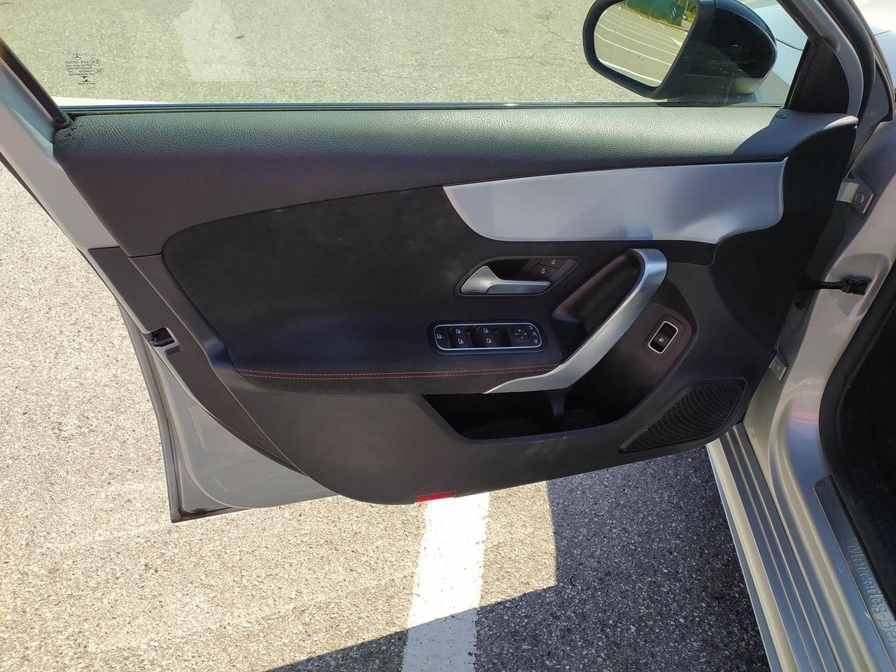 Mercedes-Benz EQA Premium A 250 E PHEV