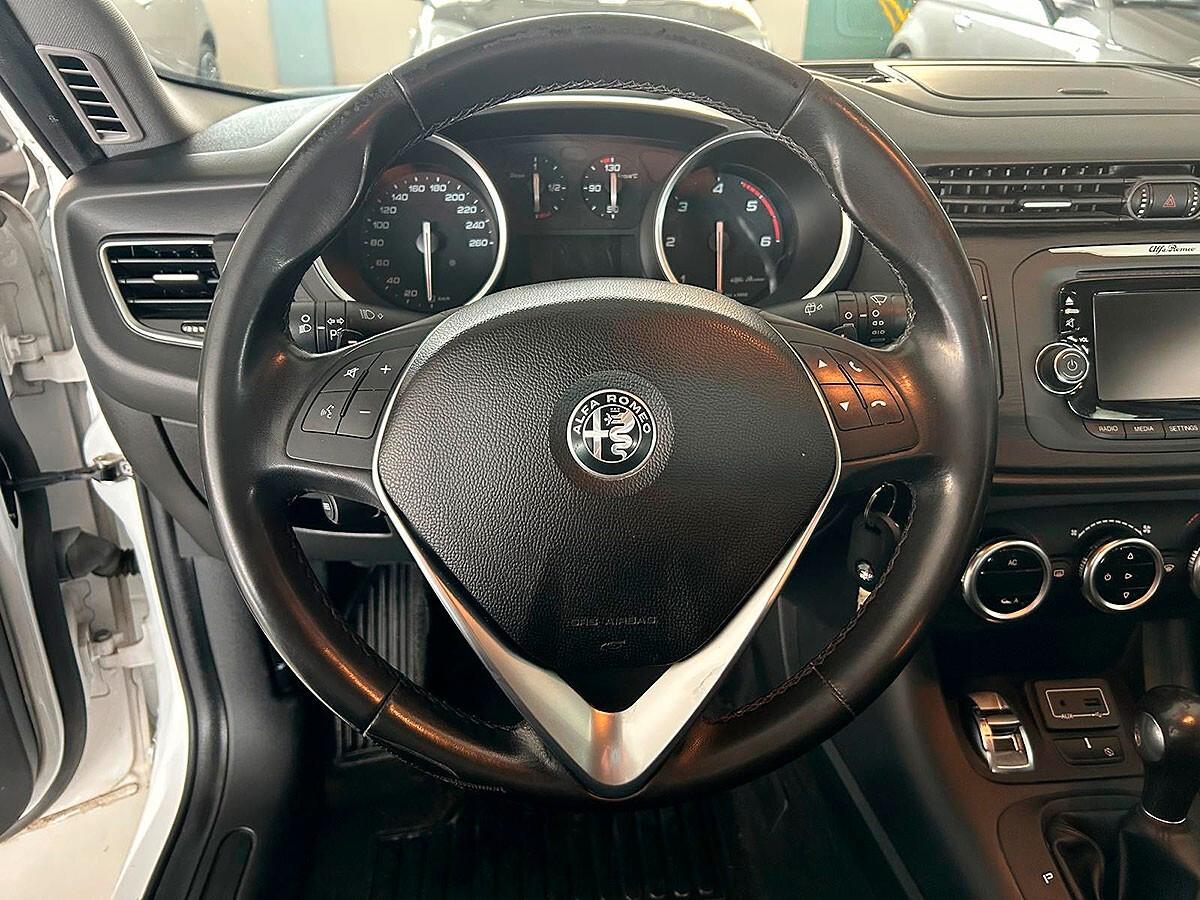 Alfa Romeo Giulietta 1.6 JTDm TCT 120 CV Super