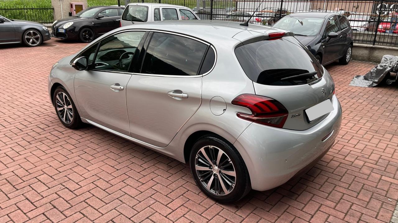 Peugeot 208 BlueHDi 75 5 porte Allure