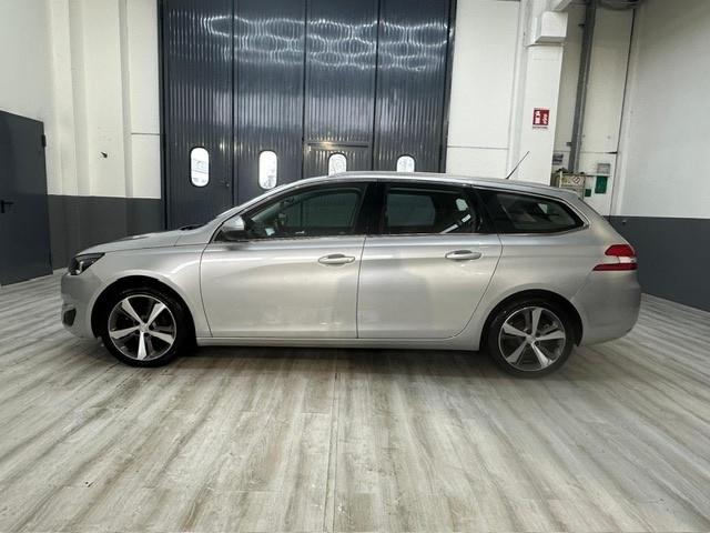 Peugeot 308 BlueHDi 120 S&S EAT6 SW Allure