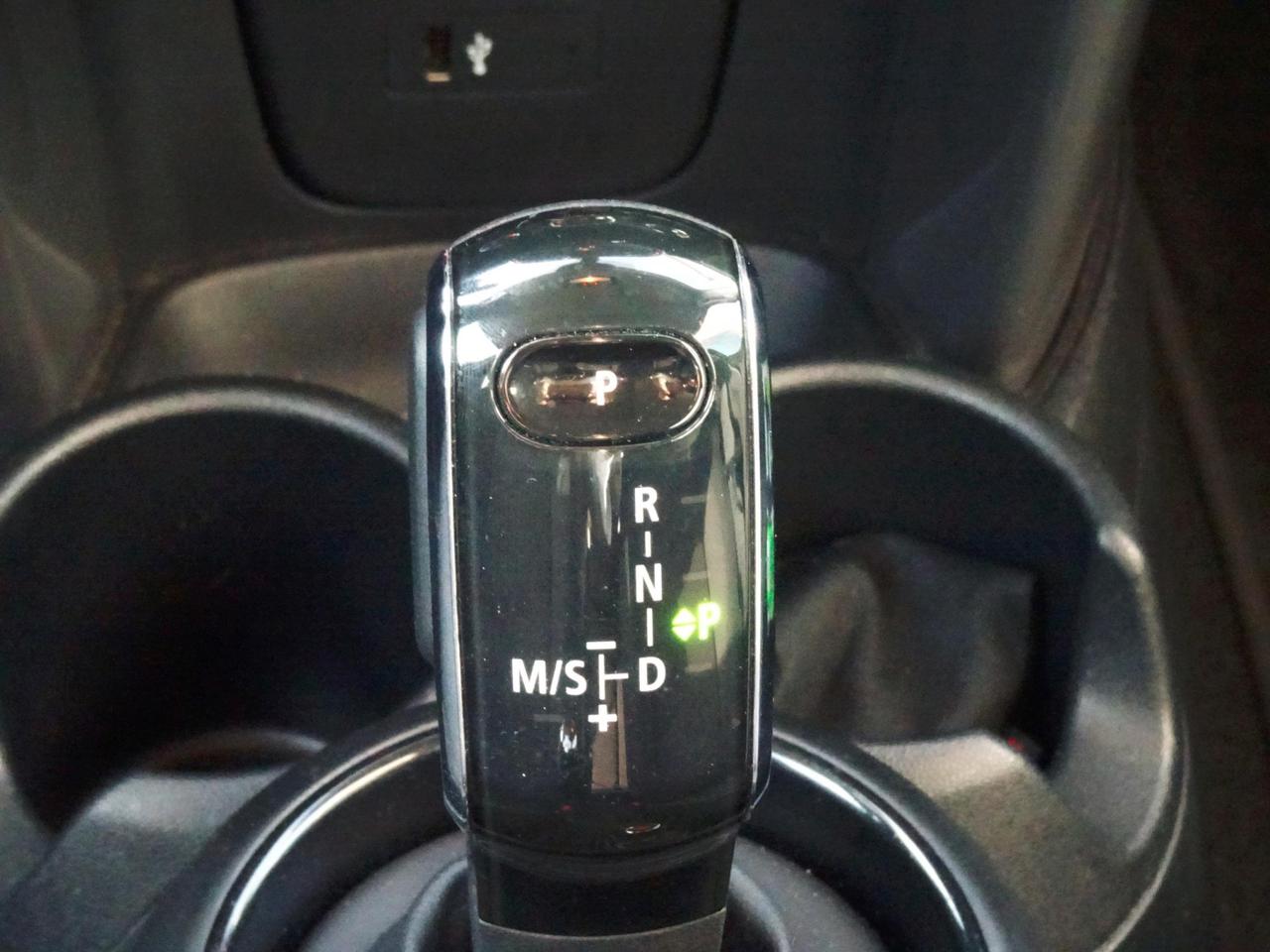 MINI Cooper 1.5 5 porte AUTOMATICA -PREZZO BOMBA....-