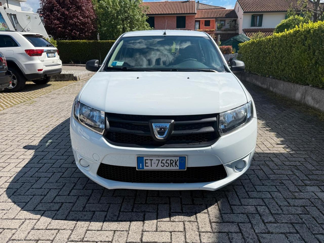 Dacia Sandero 1.2 GPL 75CV