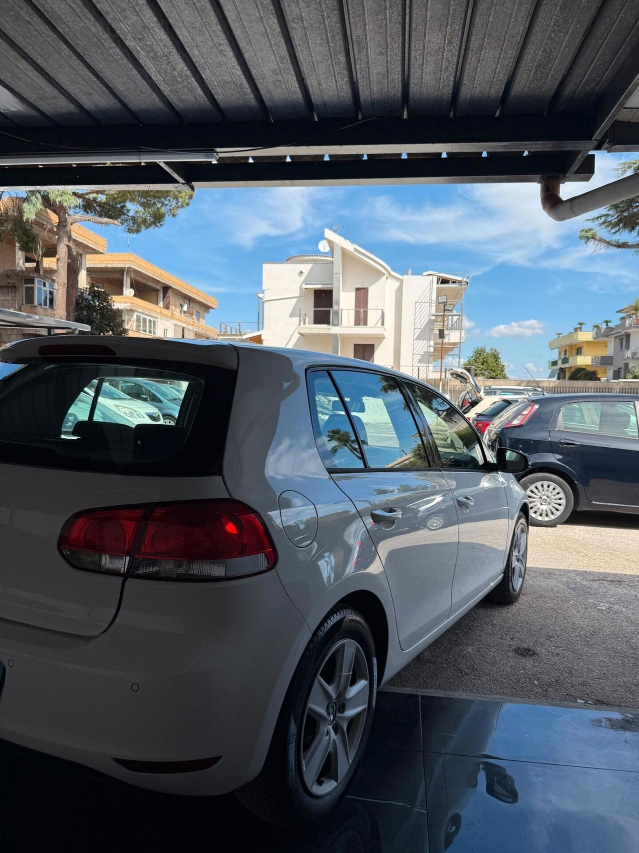 Volkswagen Golf 1.6 TDI DPF 5p. Highline