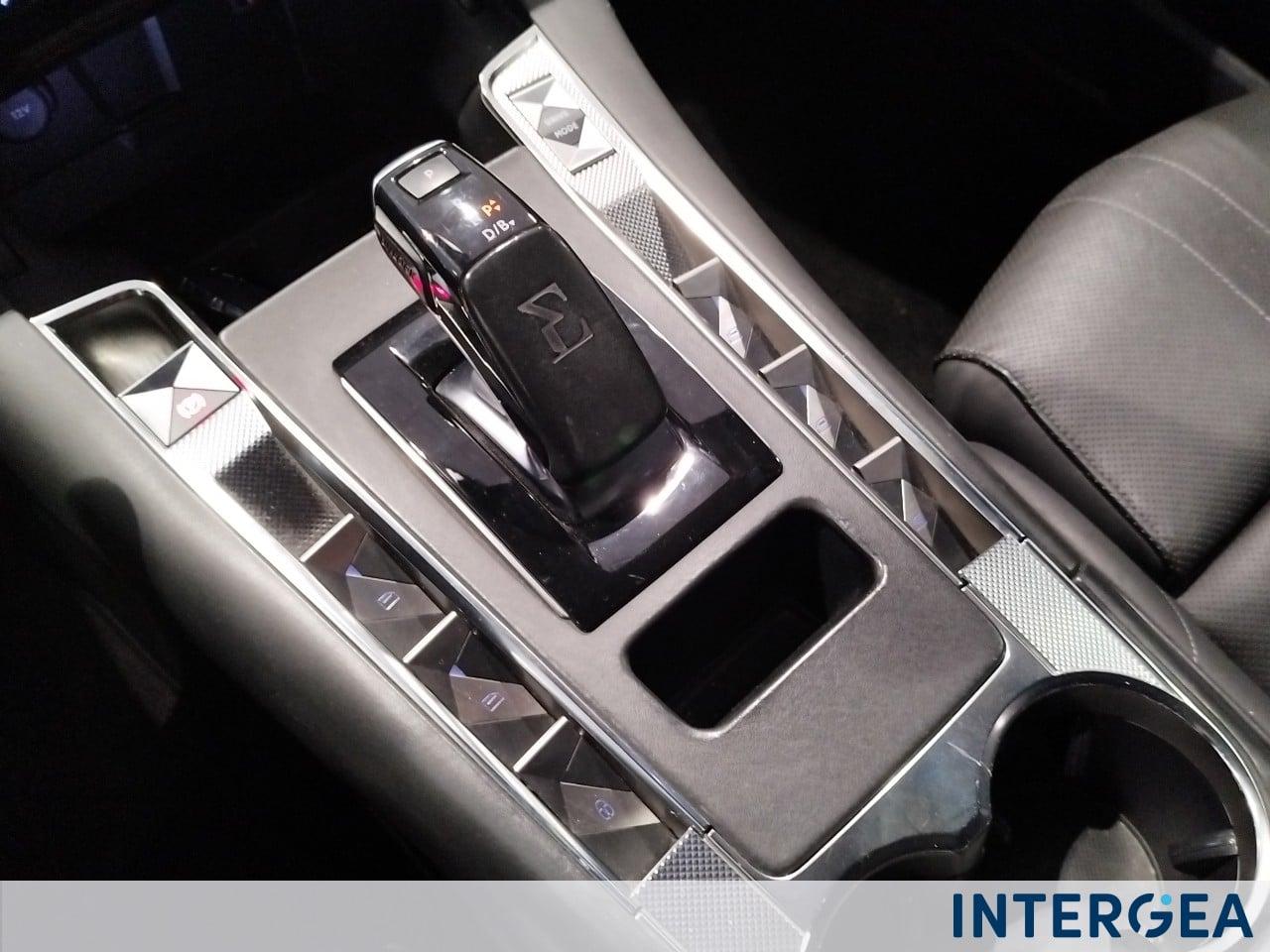 DS DS7 Crossback 1.6 e-tense phev Louvre 4x2 au