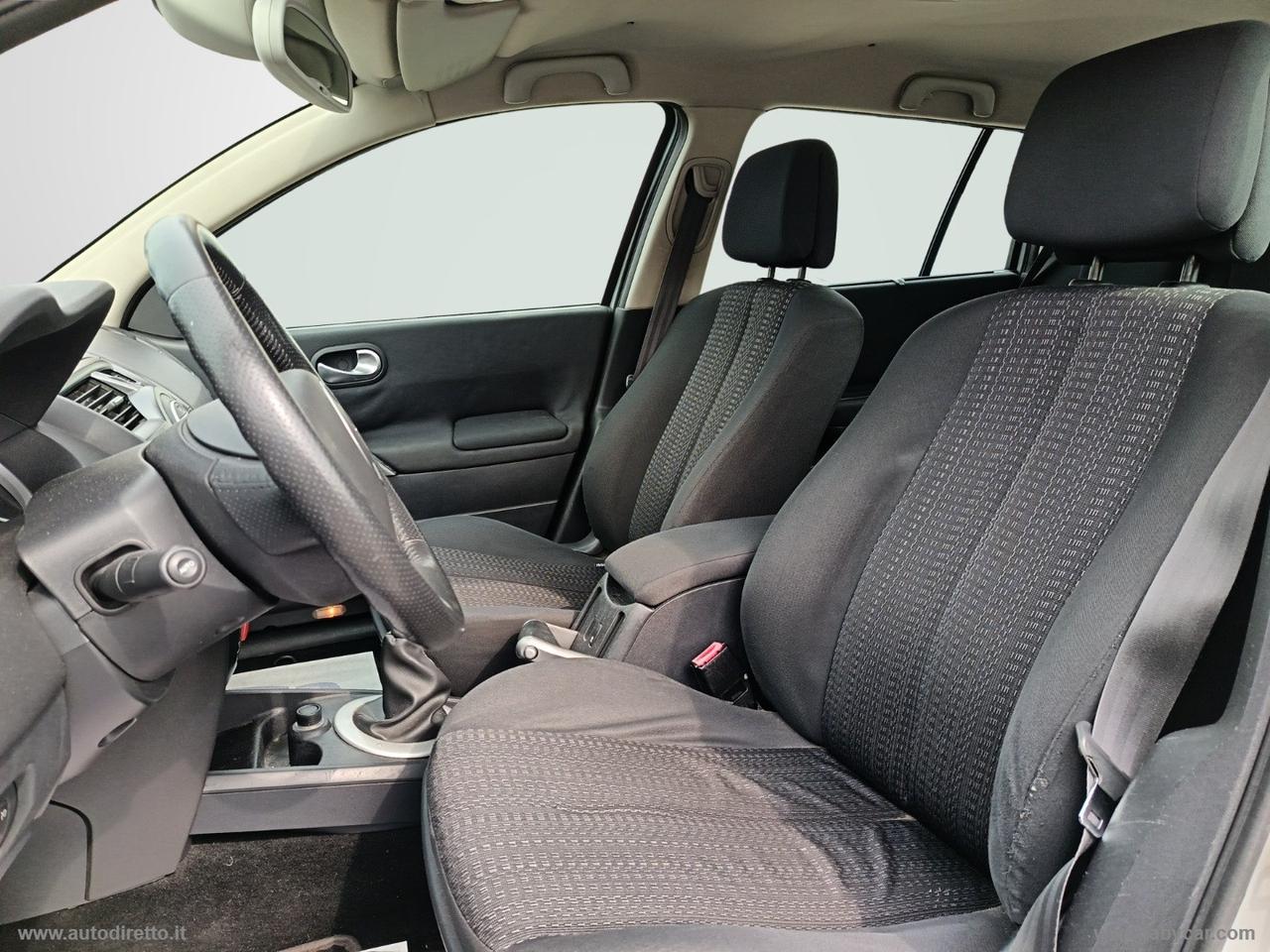 RENAULT Mégane 1.5 dCi 110 CV Dynamique