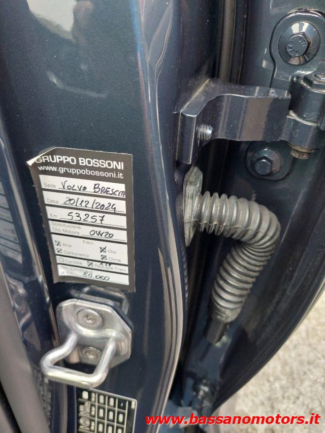 VOLVO V60 B4 (d) Geartronic Momentum Business