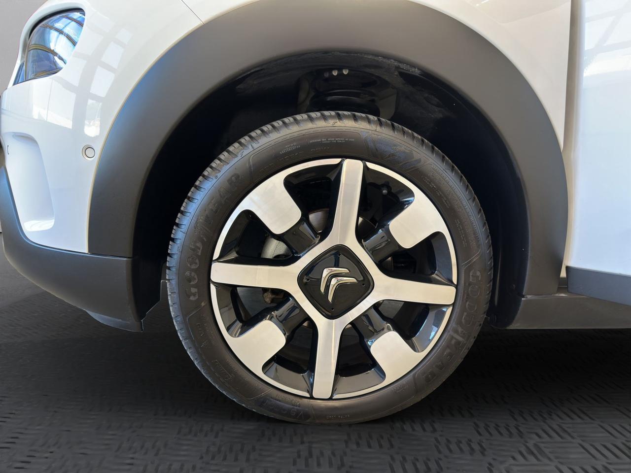 Citroen C4 Cactus 1.2 puretech Shine s&s 110cv ea