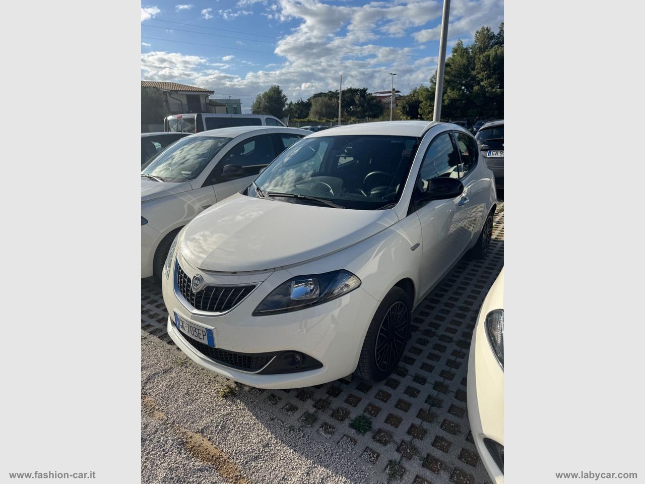 LANCIA Ypsilon 1.2 69 CV 5p. GPL Ecochic Gold