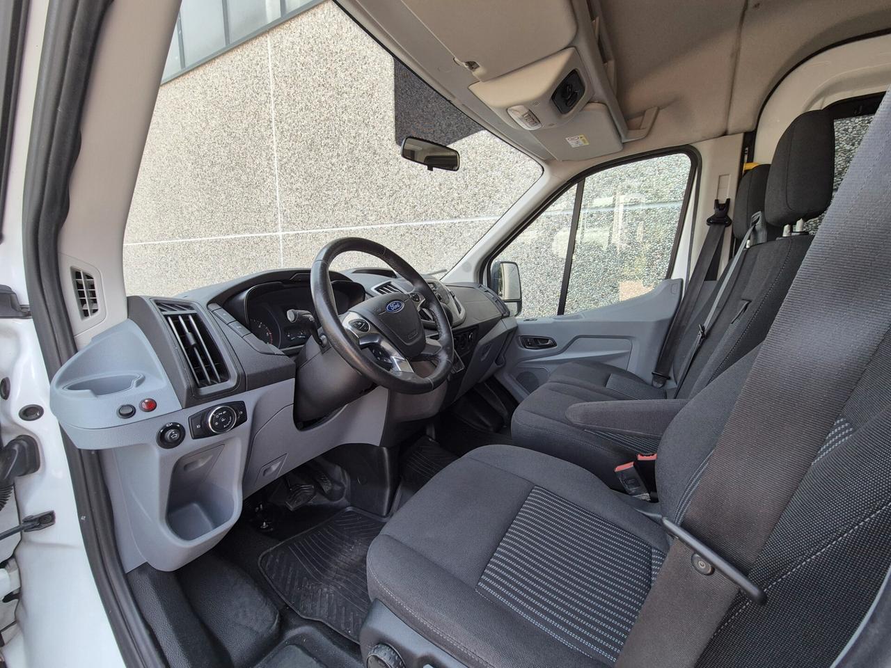 Ford Transit 2.0 TDCi 130CV 9 posti Cambio Automatico