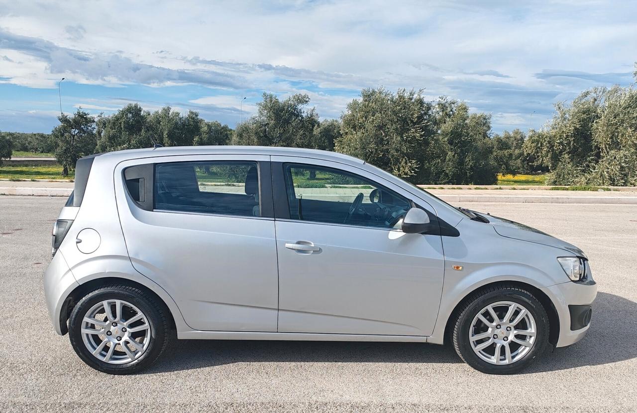 Chevrolet Aveo 1.2 86CV GPL 5 porte LT UNIPROPRIETARIO Neopatentati