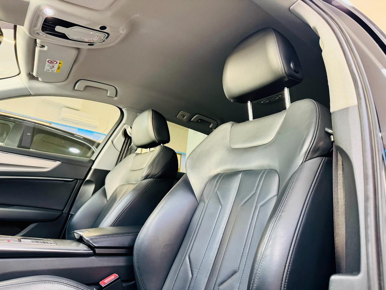 Audi A6 Avant 2.0 TDI 204CV Sport / CarPlay R.Cam Pelle