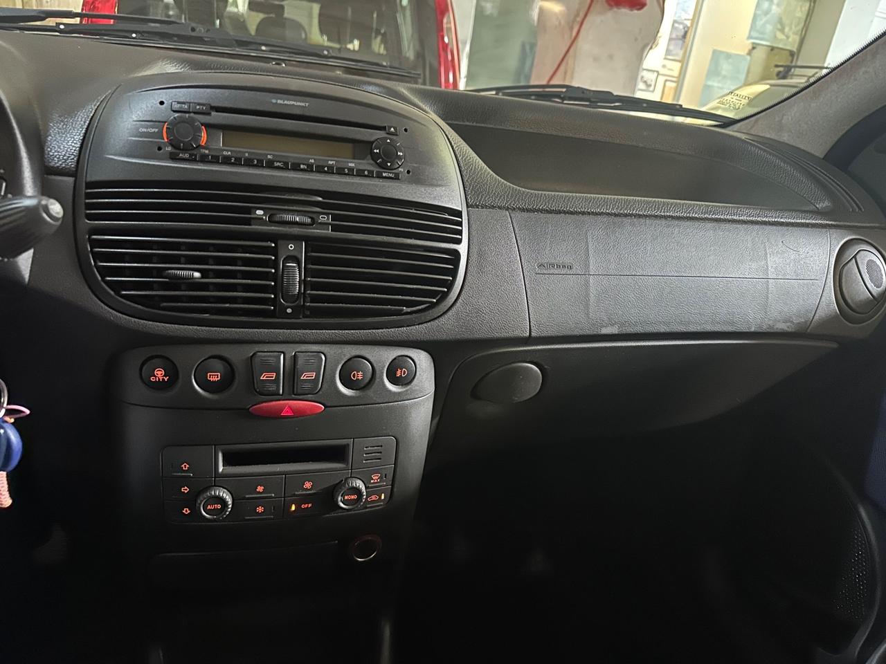 Fiat Punto 1.9 JTD 3 porte Dynamic