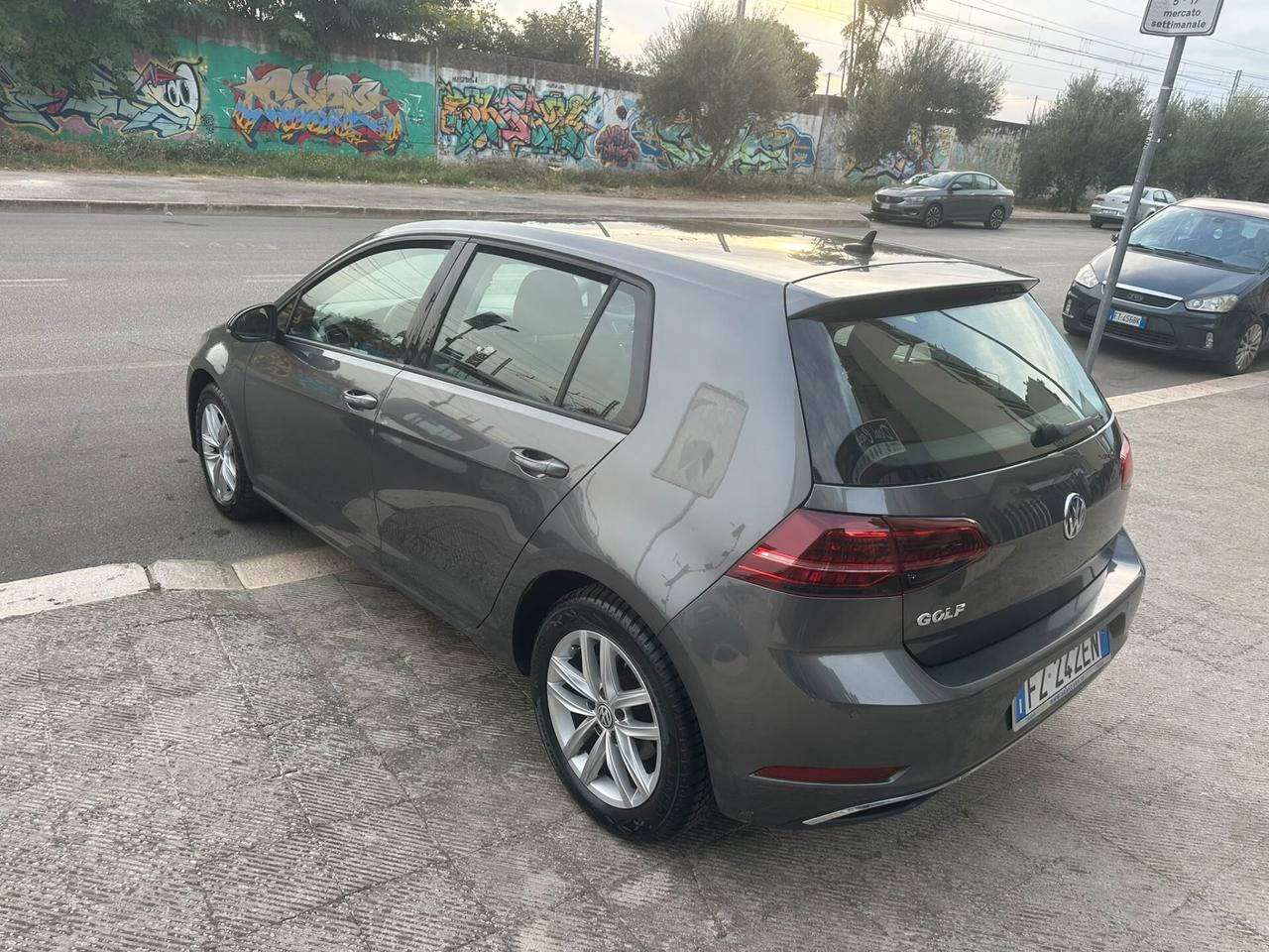Volkswagen Golf 1.6 TDI 115 CV 5p. Business BlueMotion Technology