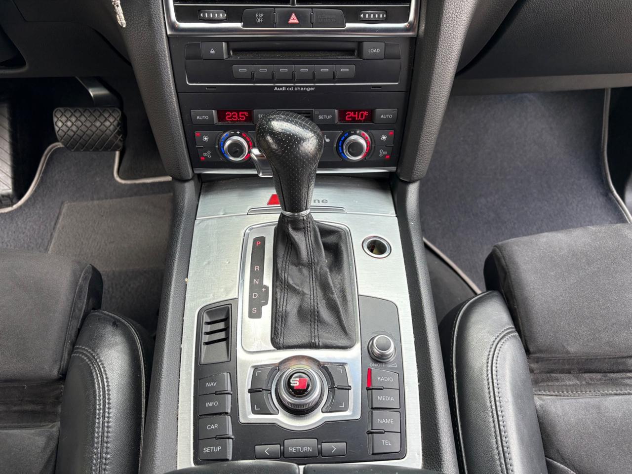 Audi Q73.0V6 TDI 233CV quattro F1 Sline 7posti