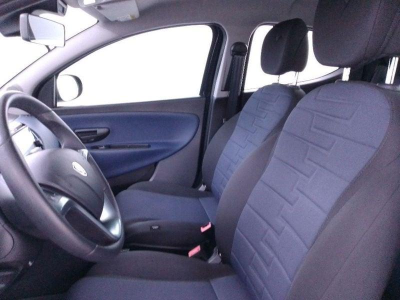 Lancia Ypsilon 1.0 firefly hybrid Platino s&s 70cv