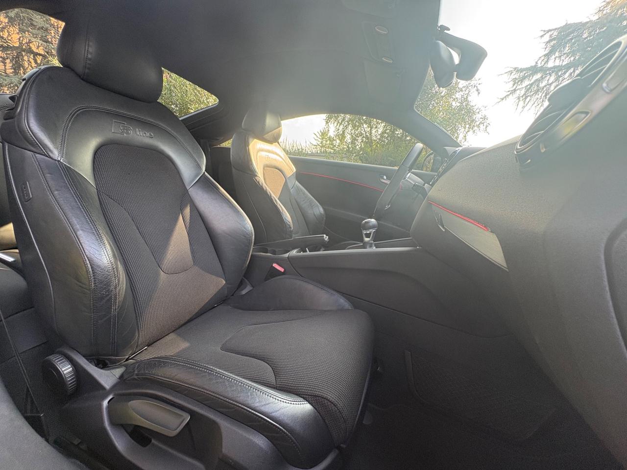 Audi TT S-Line Coupe 2.0 tfsi 200cv