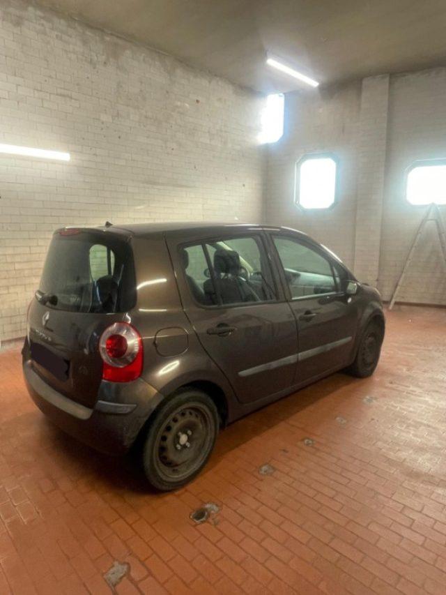 RENAULT Modus 1.2 16V Dynamique