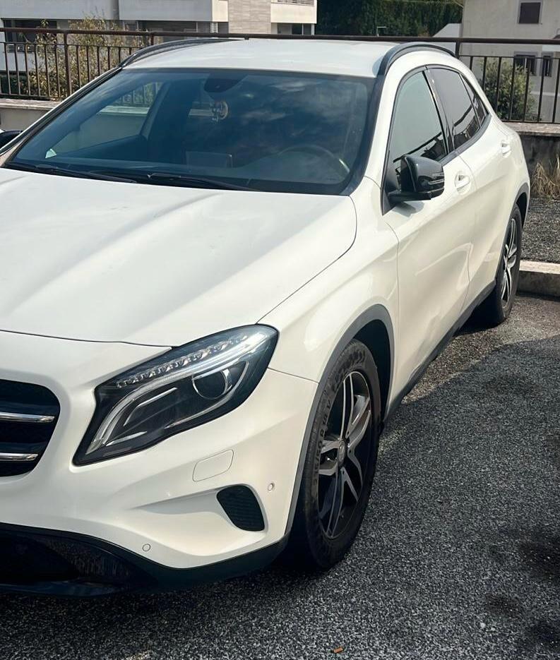 Mercedes-benz GLA 200 CDI Automatic 4Matic Premium