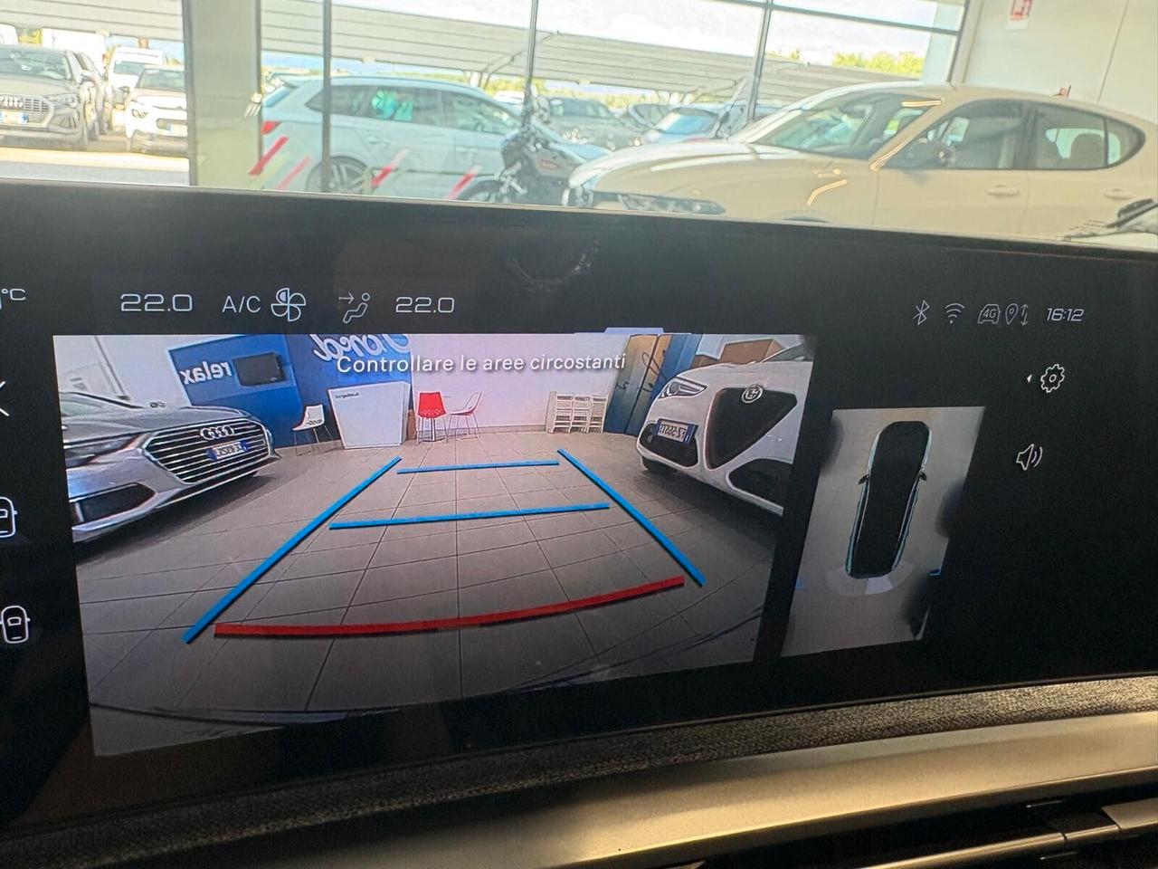 Peugeot 3008 ALLURE motore elettrico (73kWh) 210 CV SPOTICAR